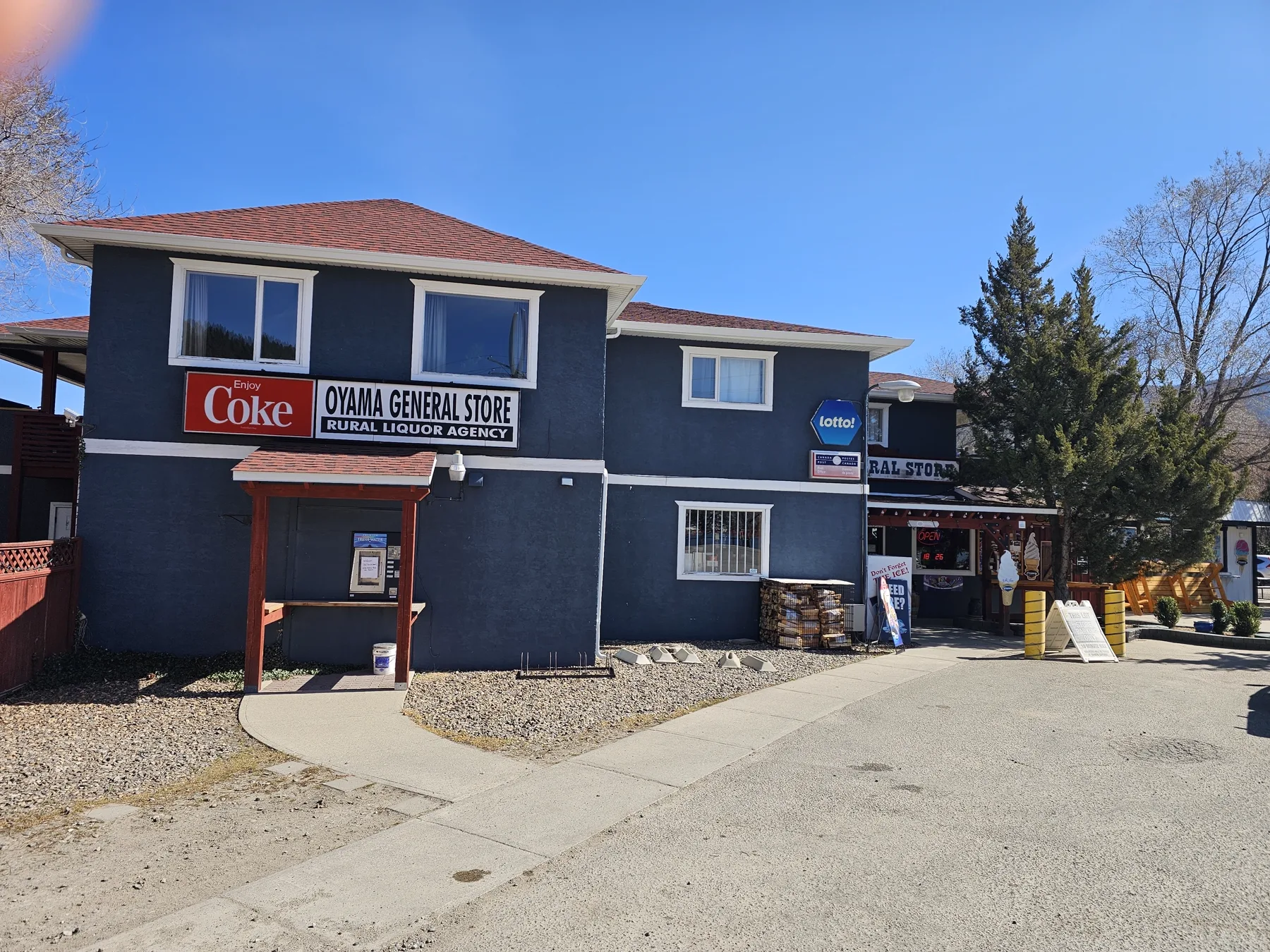 Oyama General Store — the blue building on the Oyama Isthmus since 2003